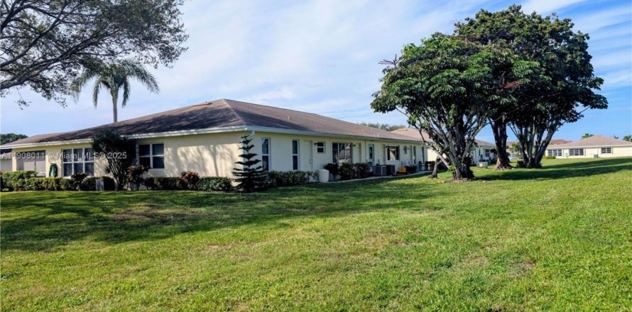 Villa ou maison à Delray Beach, Floride 1 chambre, 99.22 m2 № 1967738