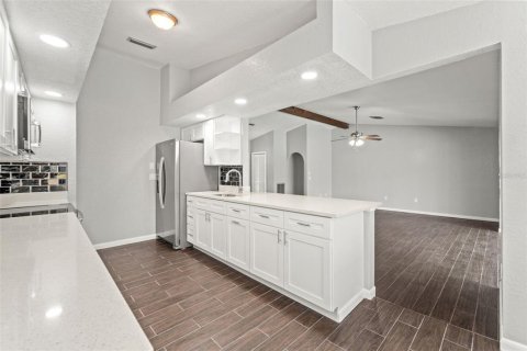 House in Spring Hill, Florida 4 bedrooms, 184.78 sq.m. № 1816056 - photo 26