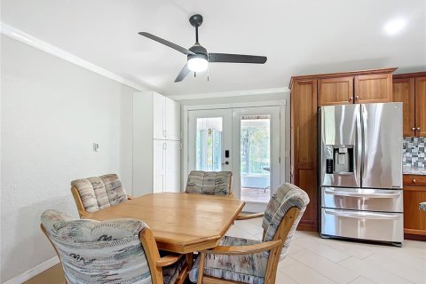 Casa en venta en Homosassa, Florida, 3 dormitorios, 137.68 m2 № 1866929 - foto 4