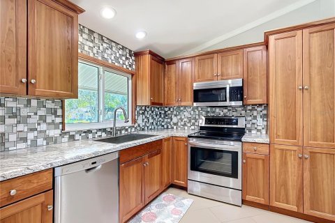 Casa en venta en Homosassa, Florida, 3 dormitorios, 137.68 m2 № 1866929 - foto 7