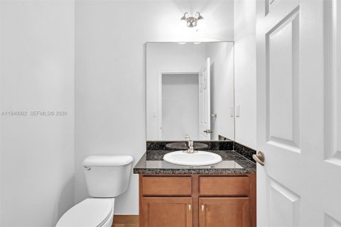 Copropriété à louer à Pembroke Pines, Floride: 3 chambres, 168.8 m2 № 2001917 - photo 29