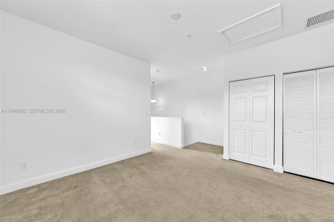 Copropriété à louer à Pembroke Pines, Floride: 3 chambres, 168.8 m2 № 2001917 - photo 12