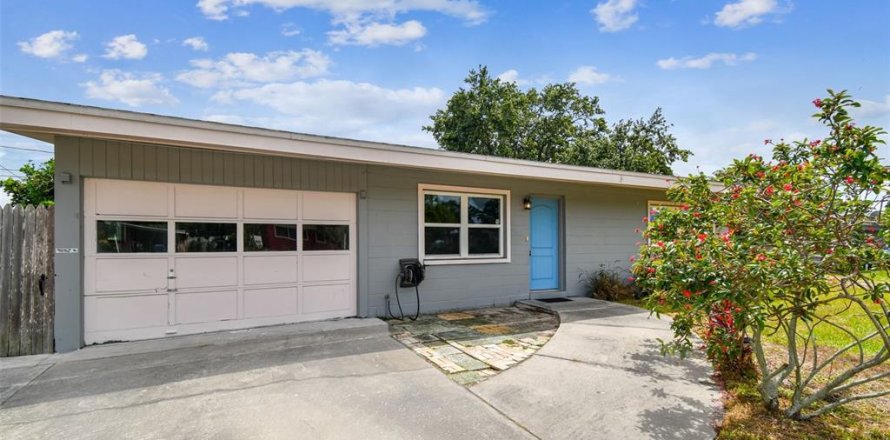 Villa ou maison à Seminole, Floride 3 chambres, 163.32 m2 № 1690995