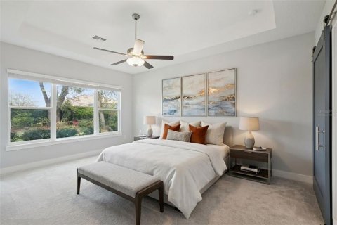 House in Sorrento, Florida 4 bedrooms, 285.3 sq.m. № 2393411 - photo 20