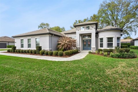 House in Sorrento, Florida 4 bedrooms, 285.3 sq.m. № 2393411 - photo 2