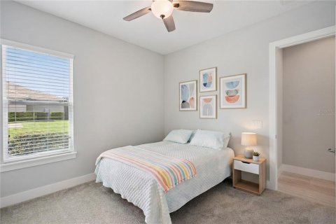 House in Sorrento, Florida 4 bedrooms, 285.3 sq.m. № 2393411 - photo 29