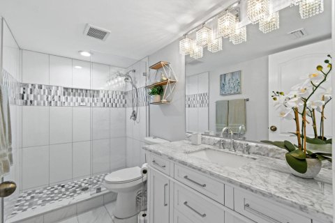 Condo in Palm Beach Gardens, Florida, 3 bedrooms  № 2147121 - photo 18