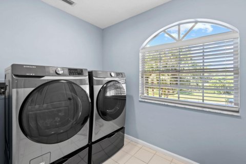 Condo in Palm Beach Gardens, Florida, 3 bedrooms  № 2147121 - photo 19