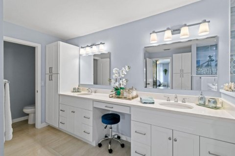 Condo in Palm Beach Gardens, Florida, 3 bedrooms  № 2147121 - photo 14