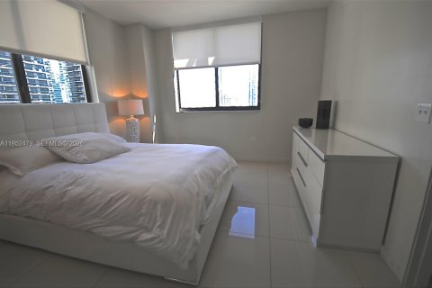 Condominio en alquiler en Miami, Florida, 2 dormitorios, 103.86 m2 № 2007450 - foto 13