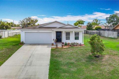 House in Spring Hill, Florida 4 bedrooms, 133.5 sq.m. № 1751553 - photo 5