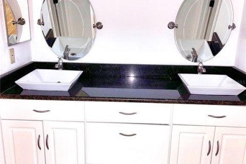 Condominio en venta en Clearwater, Florida, 2 dormitorios, 91.51 m2 № 2148841 - foto 14