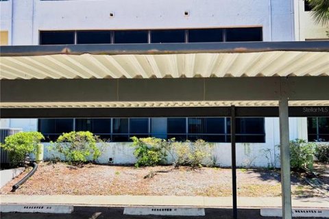 Condominio en Clearwater, Florida, 2 dormitorios  № 2148841