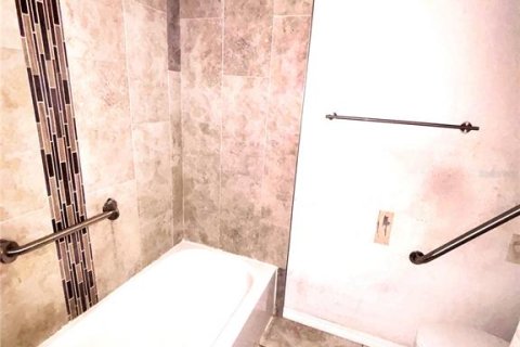 Condominio en venta en Clearwater, Florida, 2 dormitorios, 91.51 m2 № 2148841 - foto 19