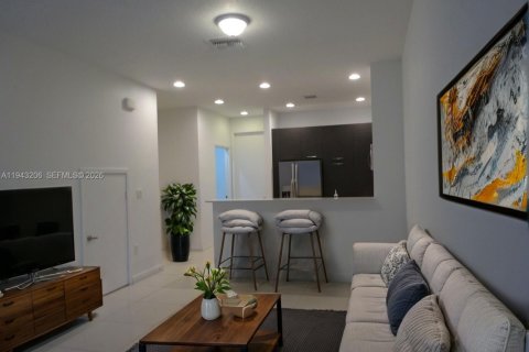 Touwnhouse à vendre à Lauderhill, Floride: 3 chambres, 126.35 m2 № 2009768 - photo 5