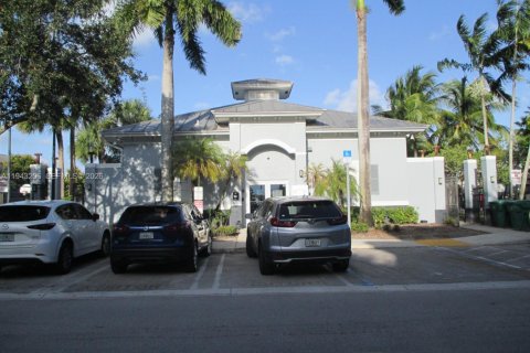 Touwnhouse à vendre à Lauderhill, Floride: 3 chambres, 126.35 m2 № 2009768 - photo 9