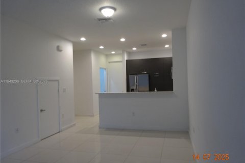 Touwnhouse à vendre à Lauderhill, Floride: 3 chambres, 126.35 m2 № 2009768 - photo 16