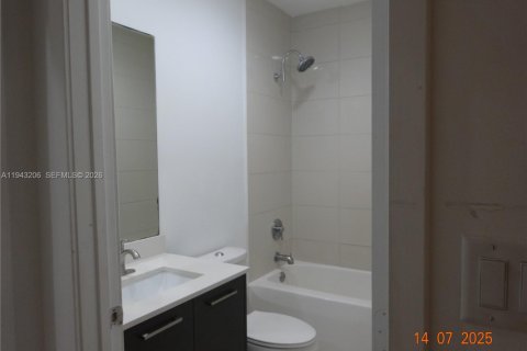 Touwnhouse à vendre à Lauderhill, Floride: 3 chambres, 126.35 m2 № 2009768 - photo 19