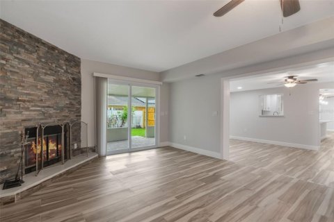 Casa en venta en Orlando, Florida, 4 dormitorios, 215.44 m2 № 1765462 - foto 15