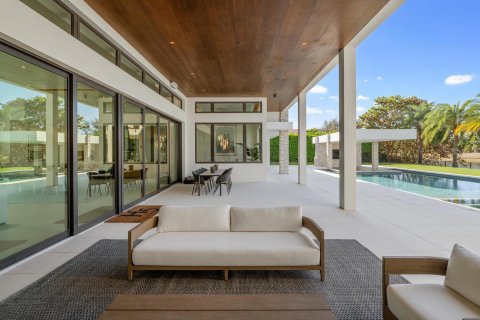 House in Wellington, Florida 6 bedrooms, 752.14 sq.m. № 2189893 - photo 15