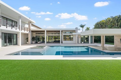 House in Wellington, Florida 6 bedrooms, 752.14 sq.m. № 2189893 - photo 18