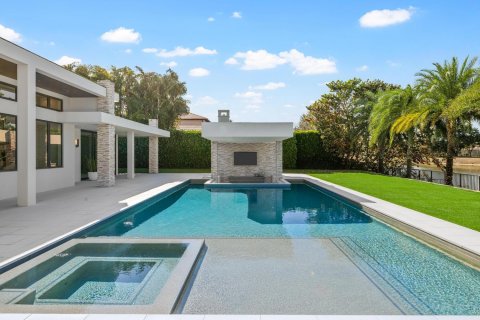 House in Wellington, Florida 6 bedrooms, 752.14 sq.m. № 2189893 - photo 20