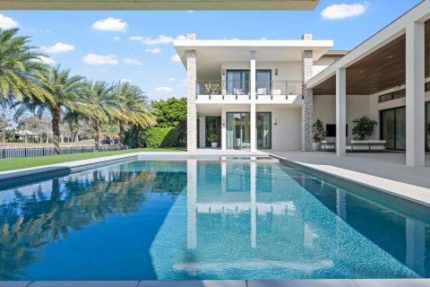 House in Wellington, Florida 6 bedrooms, 752.14 sq.m. № 2189893 - photo 14
