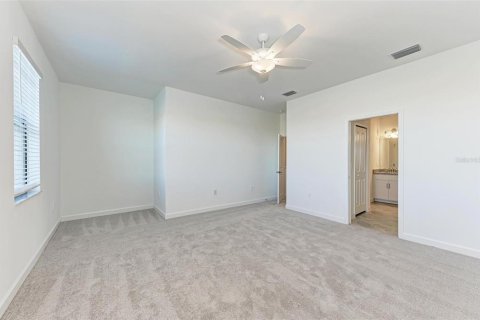 Townhouse in Lakewood Ranch, Florida 3 bedrooms, 178.84 sq.m. № 1904102 - photo 17