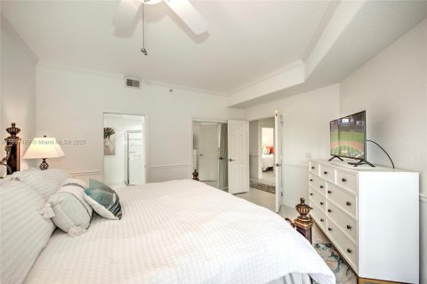 House in Naples, Florida 2 bedrooms, 151.34 sq.m. № 2021527 - photo 9