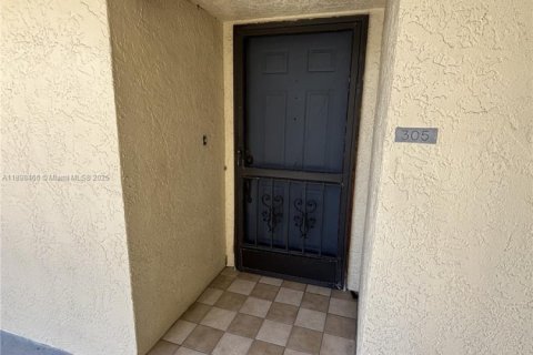 Condominio en venta en Naples, Florida, 2 dormitorios, 87.33 m2 № 1951861 - foto 1