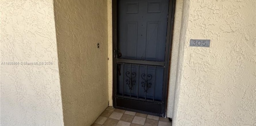 Condominio en Naples, Florida, 2 dormitorios  № 1951861