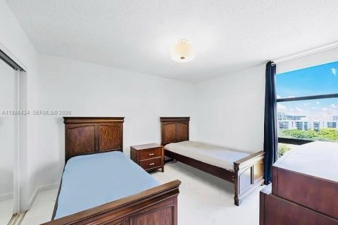 Купить кондоминиум в Авентура, Флорида 2 спальни, 121.98м2, № 2048361 - фото 13