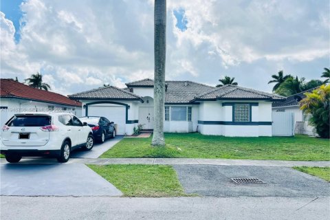 Дом в Майами, Флорида 4 спальни, 154.5м2 № 2004604