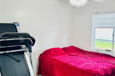 Снять в аренду виллу или дом в Майами, Флорида 4 спальни, 154.5м2, № 2004604 - фото 11