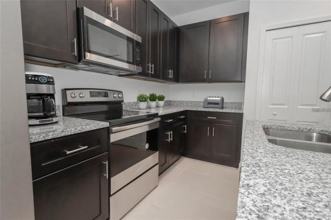 House in Ocala, Florida 4 bedrooms, 169.73 sq.m. № 1586006 - photo 10