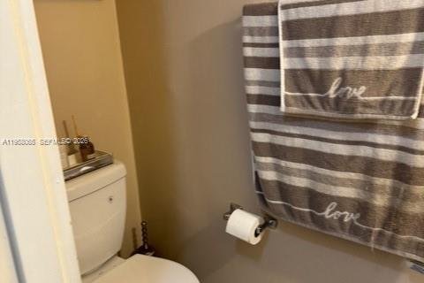 Condominio en venta en North Miami Beach, Florida, 1 dormitorio, 83.05 m2 № 2020812 - foto 17