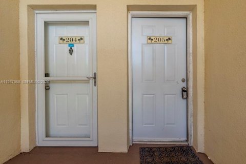 Condominio en alquiler en Boynton Beach, Florida, 2 dormitorios, 82.13 m2 № 2057650 - foto 6