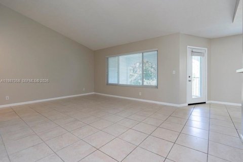 Condominio en alquiler en Boynton Beach, Florida, 2 dormitorios, 82.13 m2 № 2057650 - foto 13