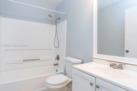 Condominio en alquiler en Boynton Beach, Florida, 2 dormitorios, 82.13 m2 № 2057650 - foto 19