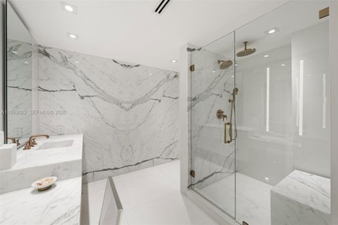 Copropriété à vendre à Bal Harbour, Floride: 3 chambres, 340.95 m2 № 2067285 - photo 10