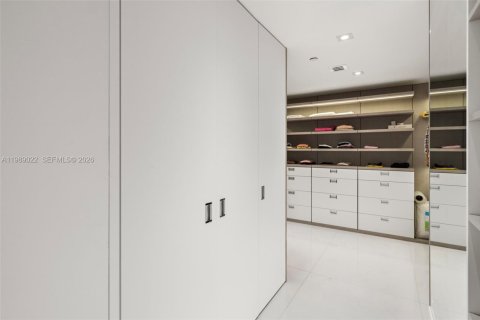 Copropriété à vendre à Bal Harbour, Floride: 3 chambres, 340.95 m2 № 2067285 - photo 12