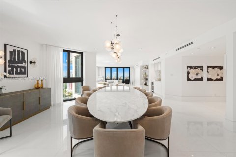 Copropriété à vendre à Bal Harbour, Floride: 3 chambres, 340.95 m2 № 2067285 - photo 5
