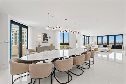 Copropriété à vendre à Bal Harbour, Floride: 3 chambres, 340.95 m2 № 2067285 - photo 16