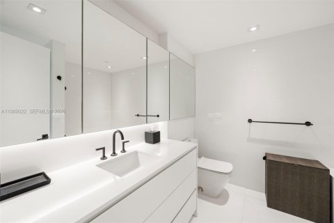 Copropriété à vendre à Bal Harbour, Floride: 3 chambres, 340.95 m2 № 2067285 - photo 21