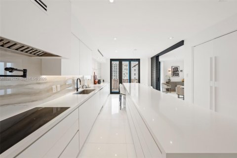 Copropriété à vendre à Bal Harbour, Floride: 3 chambres, 340.95 m2 № 2067285 - photo 4