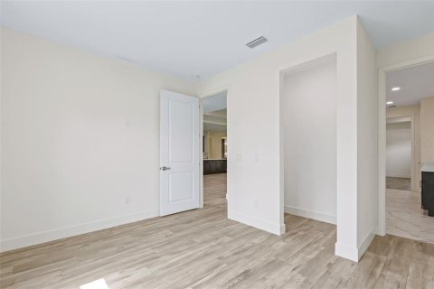 Casa en venta en New Smyrna Beach, Florida, 4 dormitorios, 193.52 m2 № 1805766 - foto 17