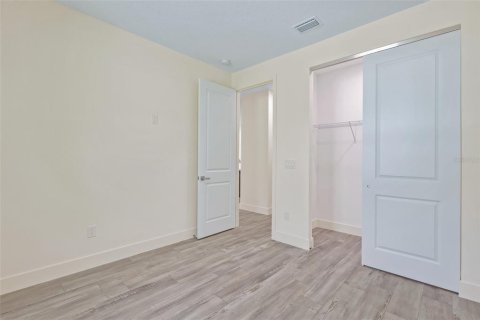 Casa en venta en New Smyrna Beach, Florida, 4 dormitorios, 193.52 m2 № 1805766 - foto 30