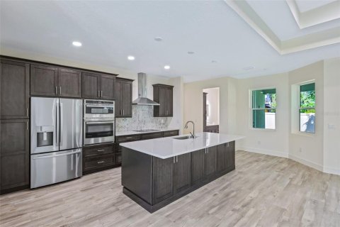 Casa en venta en New Smyrna Beach, Florida, 4 dormitorios, 193.52 m2 № 1805766 - foto 5