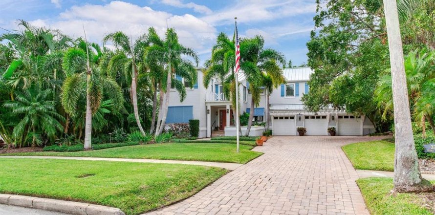 Casa en Tampa, Florida 4 dormitorios, 558.25 m2 № 1570624