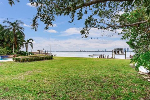 Casa en venta en Tampa, Florida, 4 dormitorios, 558.25 m2 № 1570624 - foto 19